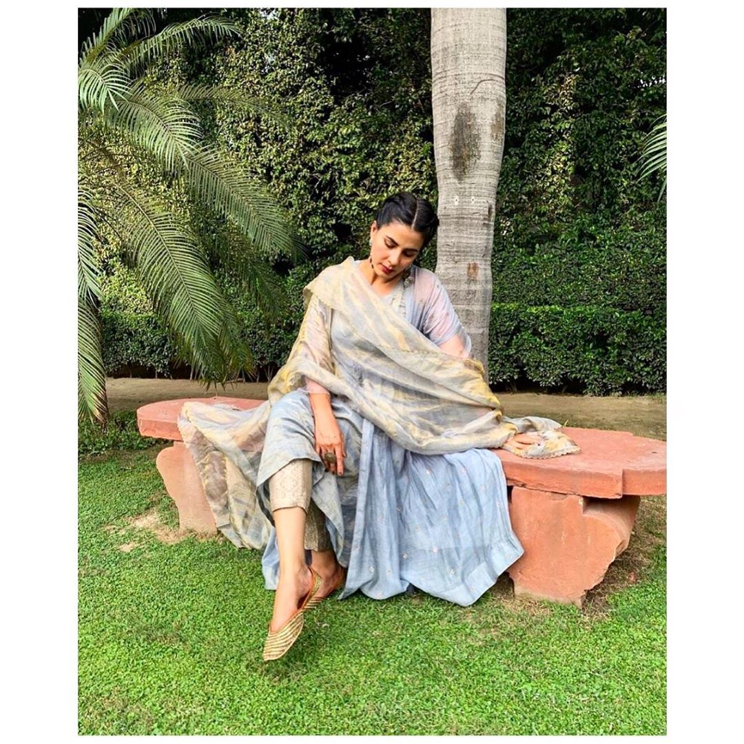 ఆస్థా శర్మ ఫ్యాషన్ డిజైన్స్ (credit - insta - aasthasharma)