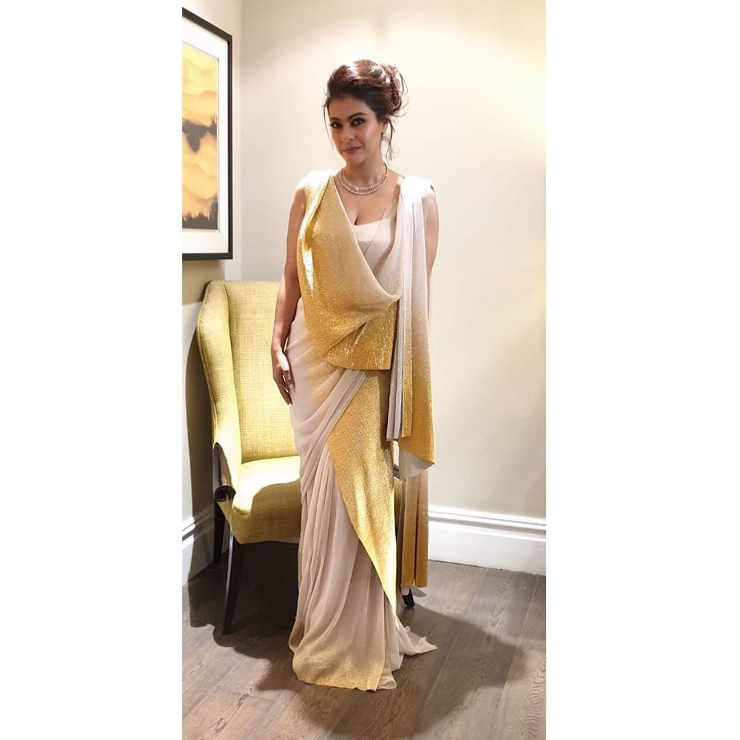 ఆస్థా శర్మ ఫ్యాషన్ డిజైన్స్ (credit - insta - aasthasharma)