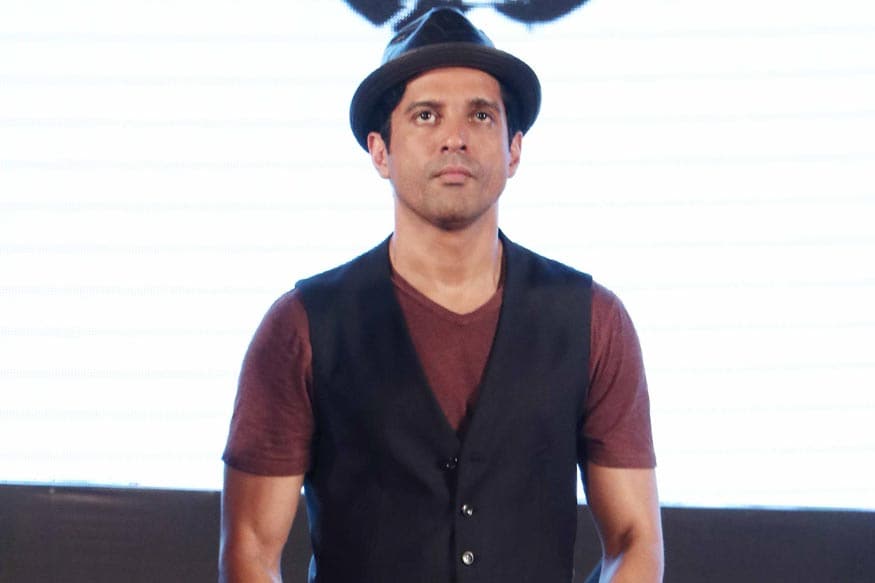 Bollywood filmmaker Farhan Akhtar fired on Censor Board and says adult is a word not a crime pk ఫారెన్ సినిమాలతో పోలిస్తే ఇండియాలో సెన్సార్ రూల్స్ చాలా ఈజీగా ఉంటాయని అంతా అనుకుంటారు. కానీ ఇప్పుడు అక్కడి సినిమాల్లోనే చాలా కఠినమైన రూల్స్ పెట్టింది సెన్సార్ బోర్డ్. ఒకప్పుడు ఉన్న ఫ్రీడమ్ ఇప్పుడు పోతుంది. Farhan Akhtar,Farhan Akhtar twitter,Farhan Akhtar sex,Farhan Akhtar adult movies,Farhan Akhtar censor board,Farhan Akhtar fired on censor board,Farhan Akhtar on adult movies,Farhan Akhtar instagram,Farhan Akhtar priyanka chopra,Farhan Akhtar priyanka chopra hot scenes,telugu cinema,sex scenes in movies,adult movies,hindi cinema,ఫర్హాన్ అక్తర్,ఫర్హాన్ అక్తర్ సెన్సార్ బోర్డ్,సెన్సార్ బోర్డ్పై మండిపడిన ఫర్హాన్ అక్తర్,ఫర్హాన్ అక్తర్ ప్రియాంక చోప్రా,తెలుగు సినిమా,హిందీ సినిమా