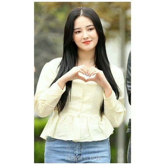 నాన్సీ ఫొటోస్ (credit - insta - nancy__momoland)