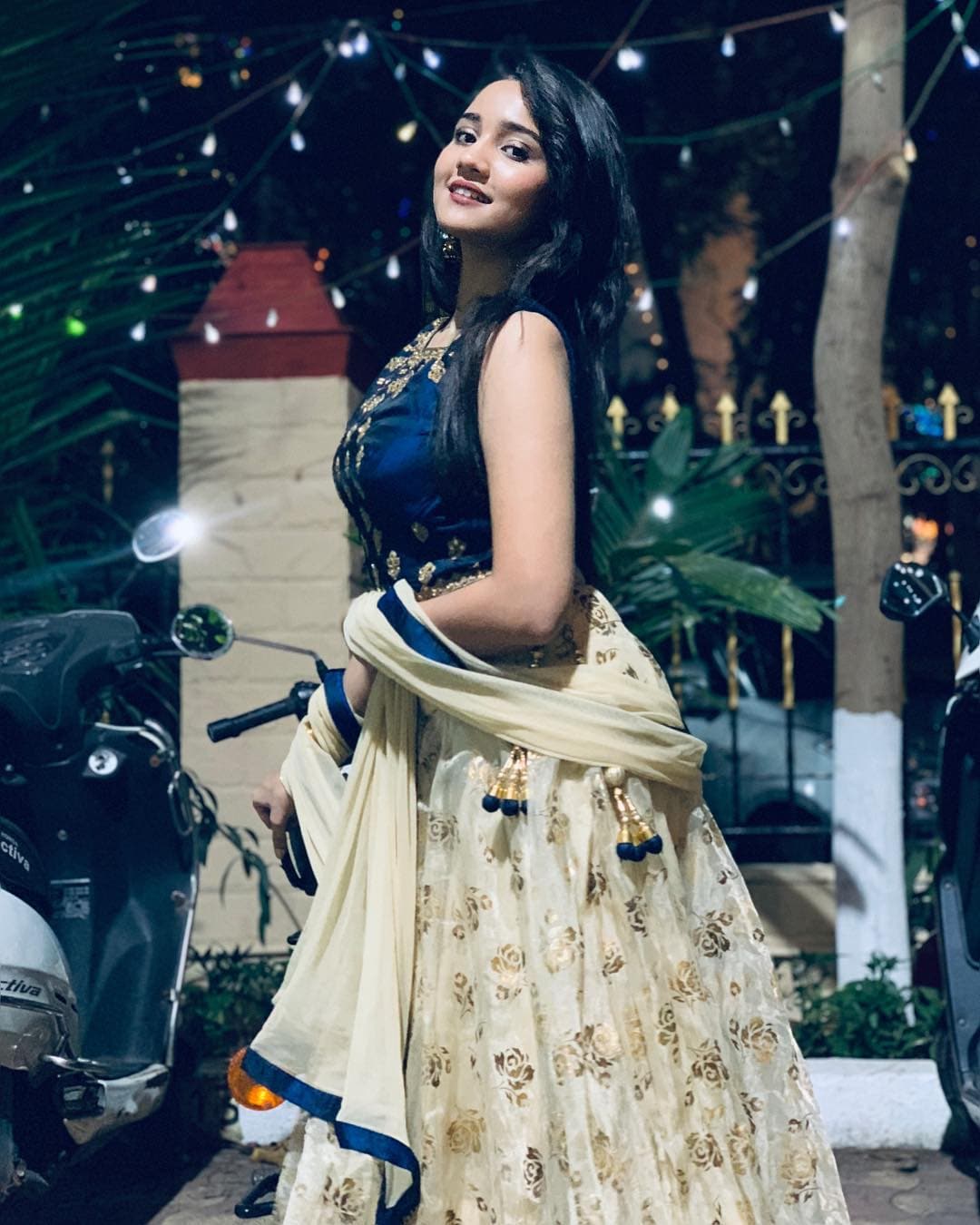 ఆషీ సింగ్ ఫొటోస్ (credit - insta - i_ashisinghh)