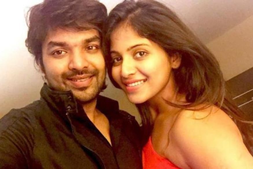 Producer sensational comments on Tamil hero Jai and actress Anjali relationship pk ఇండస్ట్రీ ఏదైనా కూడా ఇప్పుడు ఎఫైర్స్ మాత్రం కామన్ అయిపోయాయి. ఇక ఇప్పుడు తమిళ జంటపై ఓ నిర్మాత సంచలన వ్యాఖ్యలు చేసాడు. అది కూడా తెలుగమ్మాయి అంజలిపై ఈ వ్యాఖ్యలు చేయడం ఆసక్తికరంగా మారింది. anjali twitter,anjali instagram,anjali affair,anjali jai hotel room,jai anjali love,anjali,anjali jai love story,anjali jai love,actress anjali,jai and anjali love story,jai,anjali and jai,anjali jai,jai anjali marriage,anjali love affair with jai,anjali jai wedding,anjali love,jai anjali romance,anjali and jai love,actor jai,jai and anjali,anjali love affair,anjali movies,heroine anjali,jai anjali,anjali and jai love story,actress anjali confirms her love with jai,telugu cinema,tamil cinema,జై,అంజలి,జై అంజలి లవ్ స్టోరీ,జై అంజలి ఎఫైర్,తెలుగు సినిమా