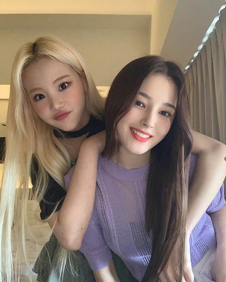 నాన్సీ ఫొటోస్ (credit - insta - nancy__momoland)