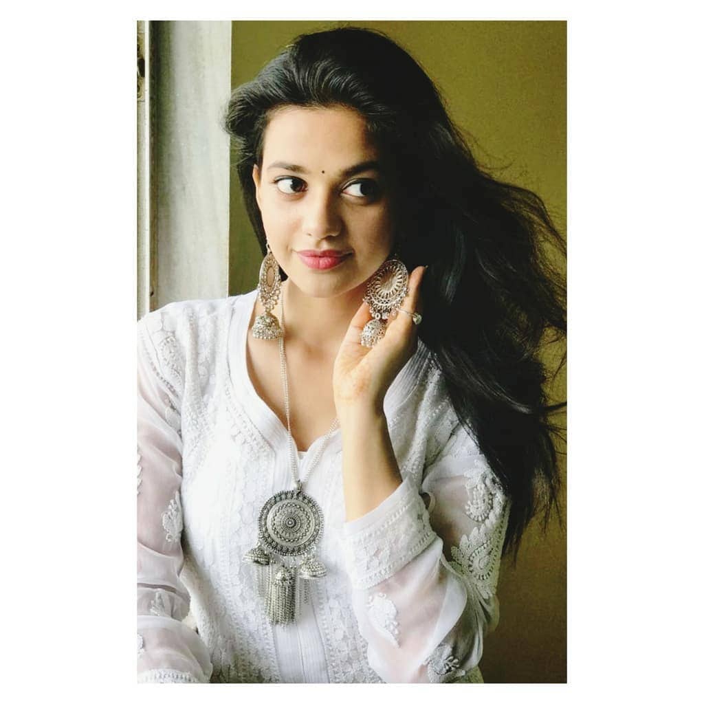 శ్రుతి శర్మ ఫొటోస్ (credit - insta - shrutiisharmaa)