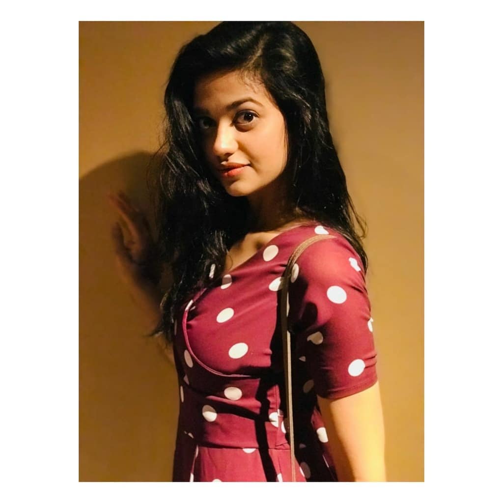 శ్రుతి శర్మ ఫొటోస్ (credit - insta - shrutiisharmaa)
