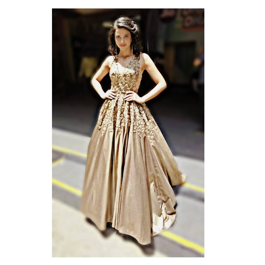 శ్రుతి శర్మ ఫొటోస్ (credit - insta - shrutiisharmaa)