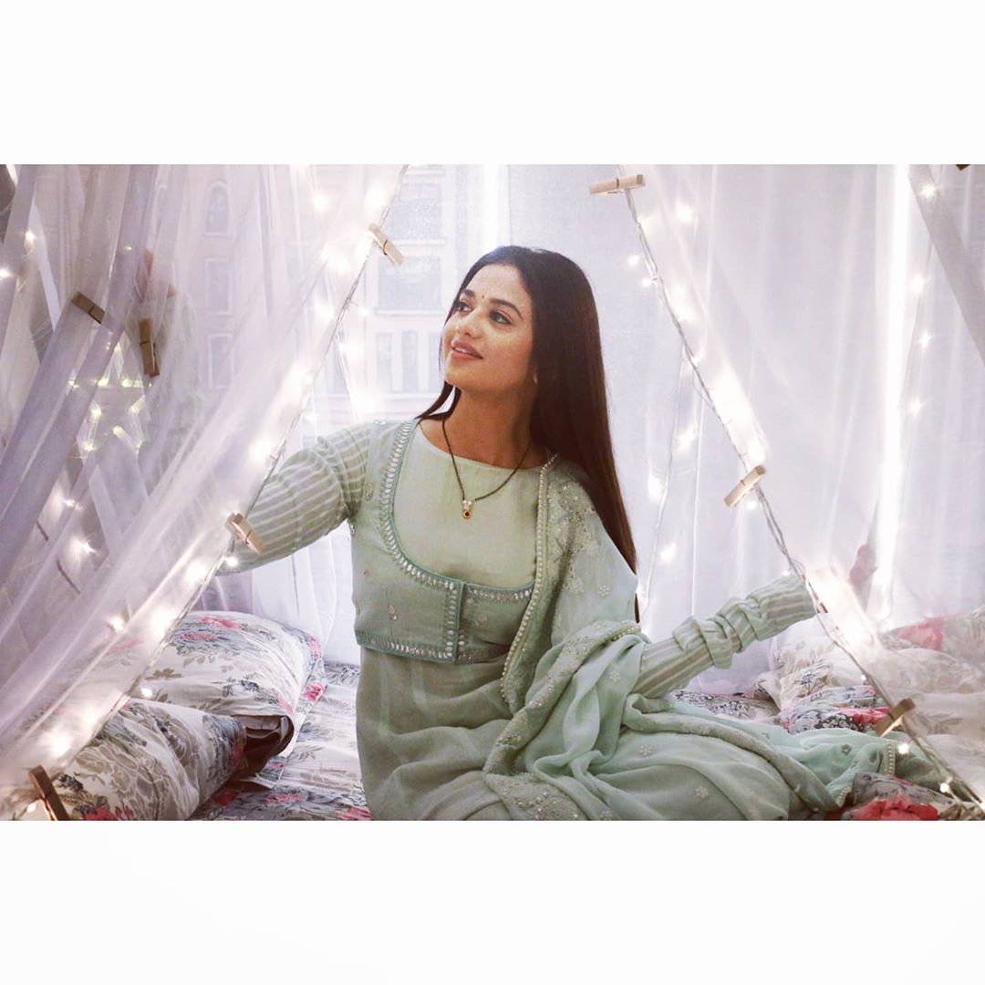 శ్రుతి శర్మ ఫొటోస్ (credit - insta - shrutiisharmaa)