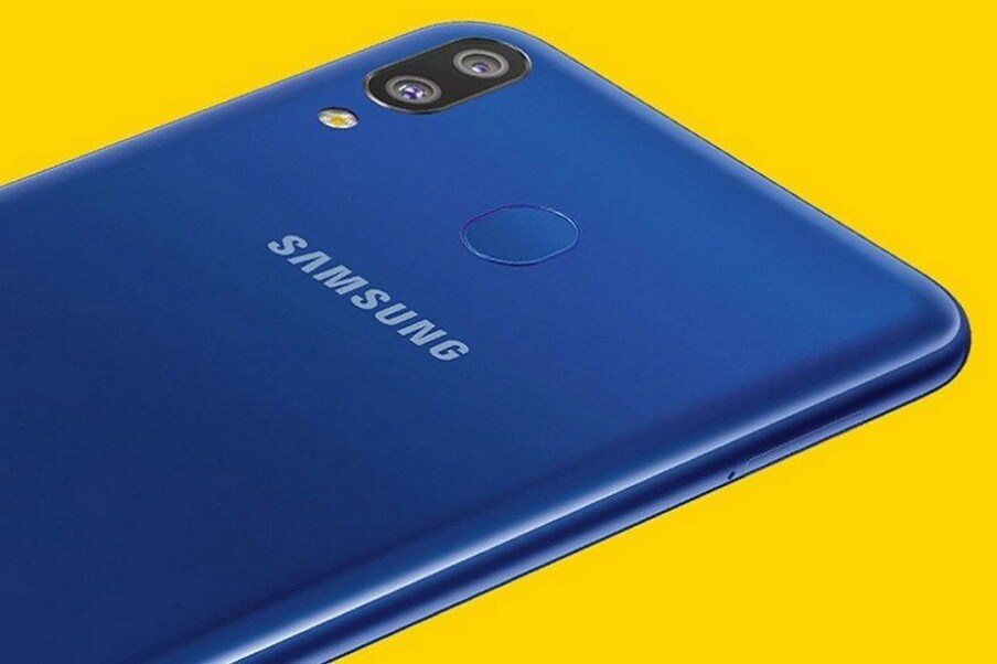  13. Samsung Galaxy M20: సాంసంగ్ గెలాక్సీ ఎం20 భారీ డిస్కౌంట్‌లో లభిస్తోంది. సాంసంగ్ గెలాక్సీ ఎం20 స్మార్ట్‌ఫోన్ 3జీబీ+32జీబీ వేరియంట్ ధర రూ.9,999. (image: Samsung)