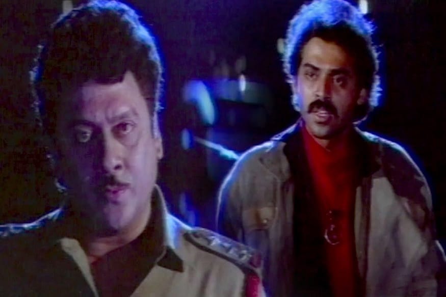  కృష్ణంరాజు కూడా హీరోగా స్టార్ డమ్ వున్నపుడే ‘టూటౌన్ రౌడి’, గ్యాంగ్ మాస్టర్’ వంటి కొన్ని సినిమాల్లో హీరోయిన్ లేకుండనే నటించి మెప్పించారు. (Twitter/Photo)