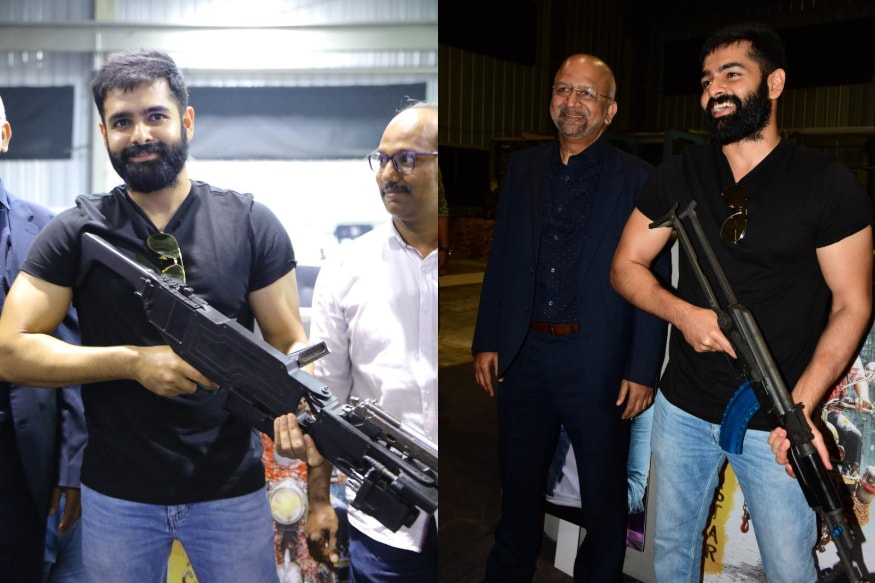 ismart shankar fame hero ram pothineni carry real ak 47 guns in hyderabad,ram pothineni,ram pothineni red,ram pothineni ismart shnakar,ram pothineni carry ak 47,ak 47 gun,ram pothineni with guns,ram pothineni songs,ram pothineni latest,ram pothineni new look,ram pothineni video,ram pothineni red movie launch,ram pothineni new movie,ram pothineni movies,ram pothineni red movie,ram pothineni red first look,ram pothineni red movie making videos,red movie ram pothineni trailer,zen technologies ram pothineni,tollywood,telugu cinema,రామ్ పోతినేని,చేతిలో గన్,చేతిలో ఏకే 47తో రామ్ పోతినేని,రామ్ పోతినేని రెడ్,రామ్ పోతినేని ఏకే 47,రామ్ పోతినేని ఇస్మార్ట్ శంకర్,ఇస్మార్ట్ శంకర్
