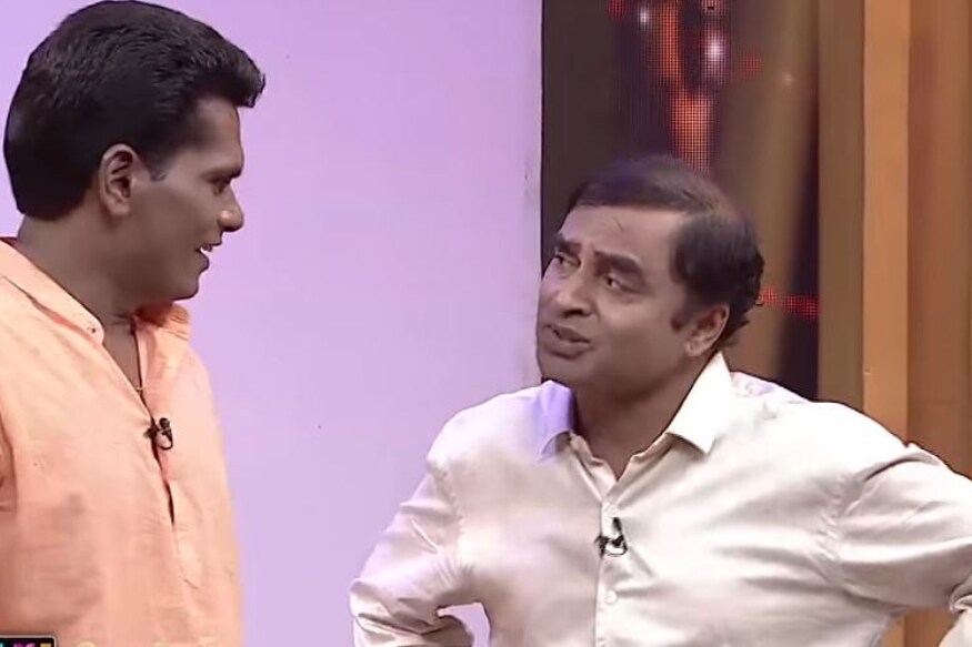 Jabardasth Comedian Chammak Chandra moved to Zee Telugu and he replaced Sathipandu with another actor pk జబర్దస్త్ కామెడీ షో చూసేవాళ్లకు చమ్మక్ చంద్రతో ప్రత్యేకంగా పరిచయాలు అవసరం లేదు. ఇప్పుడు ఈయన ఈ షోను వదిలేసినా కూడా ఇంకా చంద్ర నామ జపమే చేస్తున్నారు ఆడియన్స్. నాగబాబు బయటికి వెళ్లిపోవడంతో.. jabardasth,jabardasth skits,jabardasth chammak chandra sathipandu skits,chammak chandra zee telugu,chammak chandra akella comedian,jabardasth chammak chandra,chammak chandra jabardasth sattipandu comedy,jabardasth chammak chandra,Jabardasth comedy show,jabardasth khatarnak comedy show,chammak chandra swathi naidu,swathi naidu fire on chammak chandra,chammak chandra jabardasth sattipandu,jabardasth chammak chandra controversy,chammak chandra movies,chammak chandra skits,telugu cinema,chammak chandra ramasakkanollu movie,చమ్మక్ చంద్ర సినిమాలు,చమ్మక్ చంద్ర జీ తెలుగు ఆకెళ్ల,చమ్మక్ చంద్ర సత్తిపండు కామెడీ,జబర్దస్త్ ఖతర్నాక్ కామెడీ షో,చమ్మక్ చంద్ర జబర్దస్త్,చమ్మక్ చంద్ర హీరో,చమ్మక్ చంద్ర రామసక్కనోళ్లు మూవీ