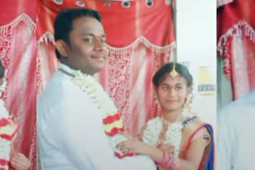 Jabardasth Comedian Durga Rao gets engaged and very soon he entered into wedding bells pk తెలుగు ఇండస్ట్రీలో జబర్దస్త్ కమెడియన్స్ అంటే ప్రతీ ఇంట్లో భాగం అయిపోయారు. వాళ్లను అంతగా అభిమానిస్తున్నారు ప్రేక్షకులు. చిన్న వేశాలు వేసే వాళ్లు కూడా జబర్దస్త్ కామెడీ షోలో కనిపిస్తే చాలు వాళ్లను తమ.. jabardasth,jabardasth comedy show,extra jabardasth,jabardasth comedy skits,jabardasth durga rao,jabardasth comedian durga rao,jabardasth durga rao marriage,jabardasth durga rao pelli,jabardasth durga rao engagement,jabardasth durga rao engagement photos,jabardasth durga rao pelli photos,telugu cinema,జబర్దస్త్ కామెడీ షో,జబర్దస్త్ దుర్గా రావు పెళ్లి,జబర్దస్త్ కమెడియన్ దుర్గా రావు ఎంగేజ్మెంట్,దుర్గా రావు నిశ్చితార్థం,తెలుగు సినిమా