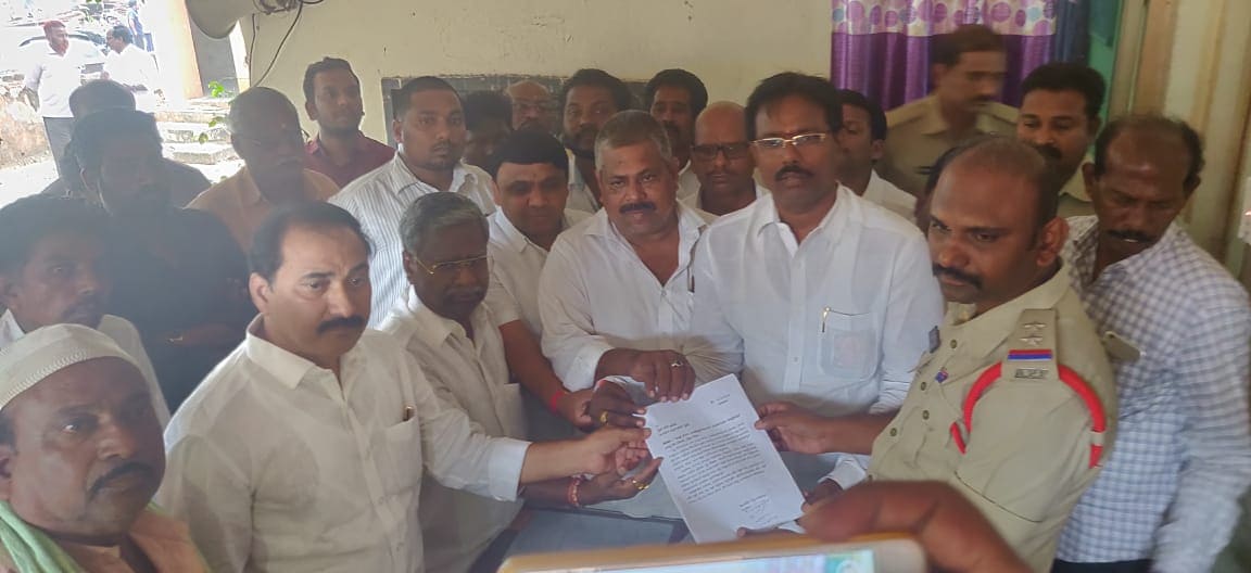 Police complaint against kodali nani, Kodali nani, ap minister, ysrcp, chandrababu naidu, tdp, mangalagiri, Police case, కొడాలి నాని, ఏపీ మంత్రి, వైసీపీ, చంద్రబాబునాయుడు, టీడీపీ, మంగళగిరి, పోలీస్ కేసు, ఏపీ న్యూస్, కొడాలి నానిపై కేసు