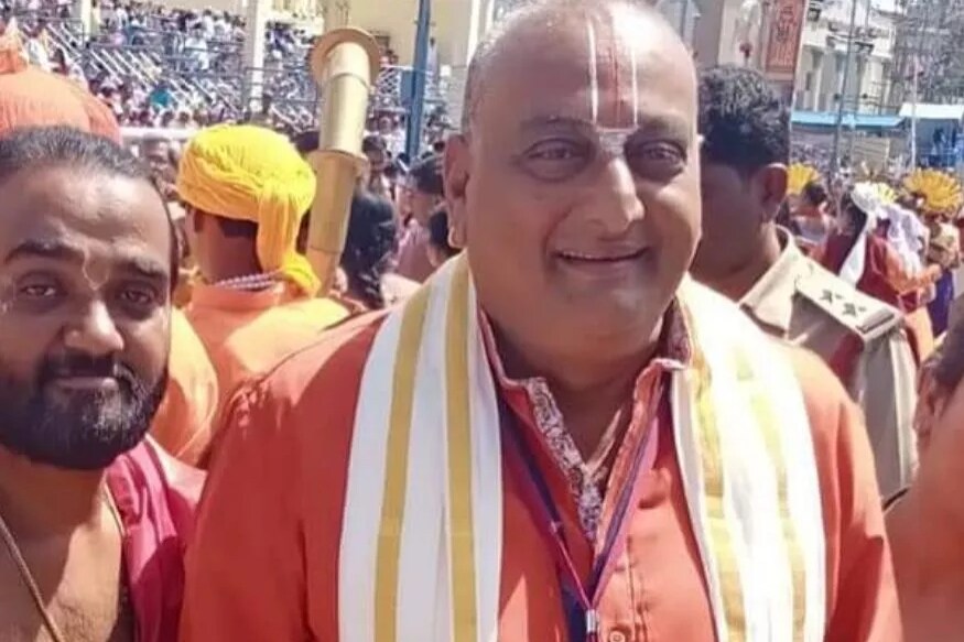 tollywood comedian 30 years prudhvi sensational comments on allegations to leave svbc chairman post,svbc chairman prudhvi,svbc chairman prudhvi rommance,svbc chairman prudhvi audio tape,svbc chairman prudhvi with woman employee,30 Years prudhvi,30 Years prudhvi audio tape,30 Years prudhvi rommance,30 Years prudhvi romantic talk,30 Years prudhvi news,30 Years prudhvi latest news,30 Years prudhvi controversies,30 ఇయర్స్ పృథ్వీ సరస సంభాషణ,30 ఇయర్స్ పృథ్వీ ఆడియోటేప్,30 ఇయర్స్ పృథ్వీ వీడియో టేప్,30 ఇయర్స్ పృథ్వీ టేప్,30 ఇయర్స్ పృథ్వీ న్యూస్,30 ఇయర్స్ పృథ్వీ రాసలీలలు,ఎస్వీబీసీ చైర్మన్ పృథ్వీ ఆడియో టేప్,ఎస్వీబీసీ చైర్మన్ పృథ్వీ రాసలీలలు,ఎస్వీబీసీ చైర్మన్ పృథ్వీ న్యూస్,ఎస్వీబీసీ చైర్మన్ పృథ్వీ కామ సంభాషణ,