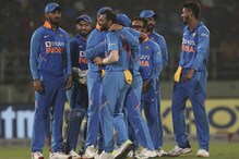 India vs Sri Lanka: టాస్ గెలిచి బౌలింగ్ ఎంచుకున్న భారత్...మ్యాచుకు వరుణ గండం