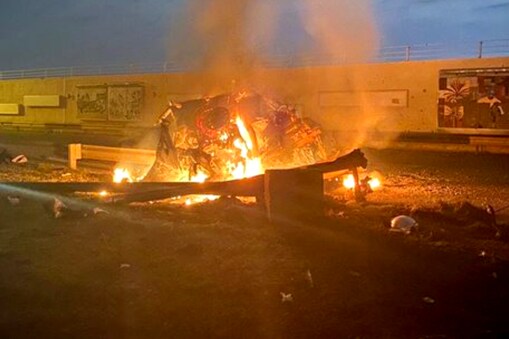 బాగ్దాద్‌ ఎయిర్‌పోర్టుపై రాకెట్ల దాడి... (credit - twitter - Strategic News)