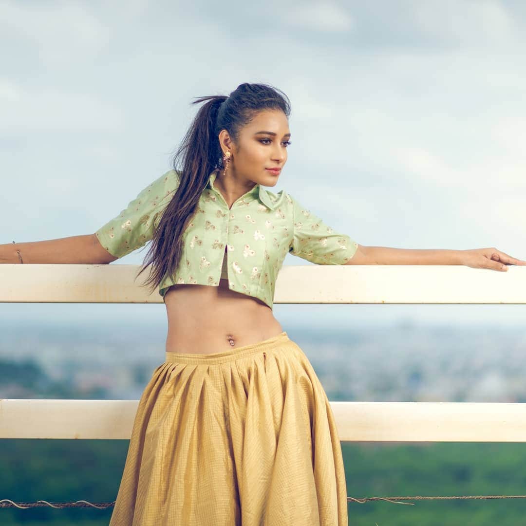  భానుశ్రీ (Instagram Photo)