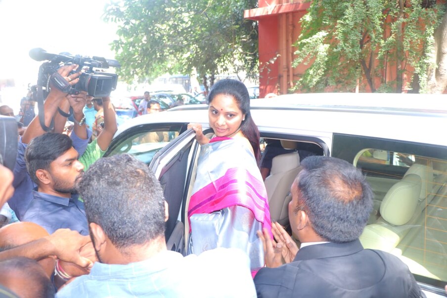  ఈ మేరకు నాంపల్లి ప్రత్యేక న్యాయస్థానం, స్పెషల్ సెషన్స్ జడ్జి ముందు హాజరు కావాలంటూ ఇటీవల సమన్లు జారీ చేసింది. కేసును విచారించిన మొదటి అదనపు న్యాయమూర్తి, వ్యక్తిగత పూచీకత్తు పదివేల రూపాయలు బాండ్ సమర్పించాలని, తిరిగి 19మార్చ్ నాడు హాజరు కావాలని న్యాయమూర్తి ఆదేశించారు.