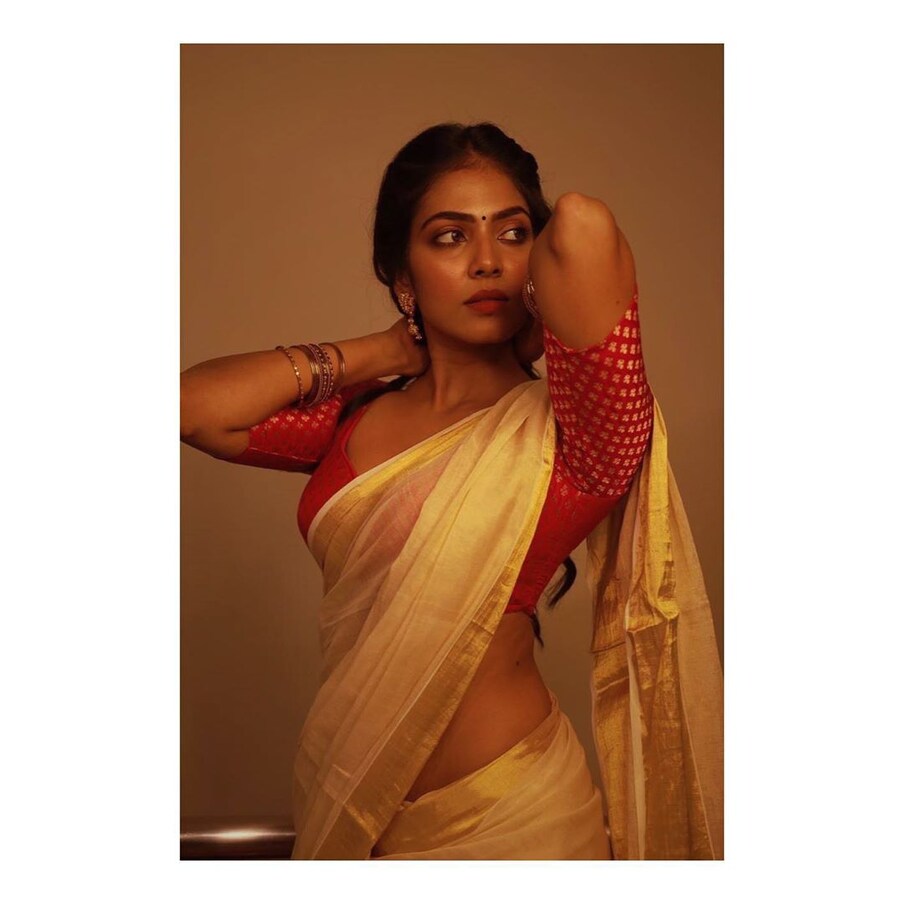  మాళవిక మోహనన్ హాట్ పిక్స్  Photo : Instagram/malavikamohanan_