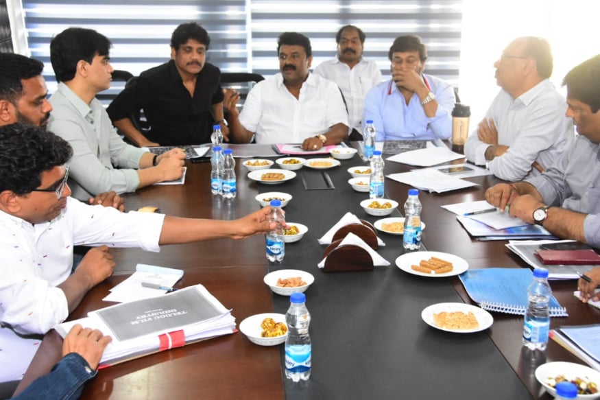 చిరంజీవి నాగార్జునతో తలసాని భేటీ (talasani chiranjeevi nagarjuna)
