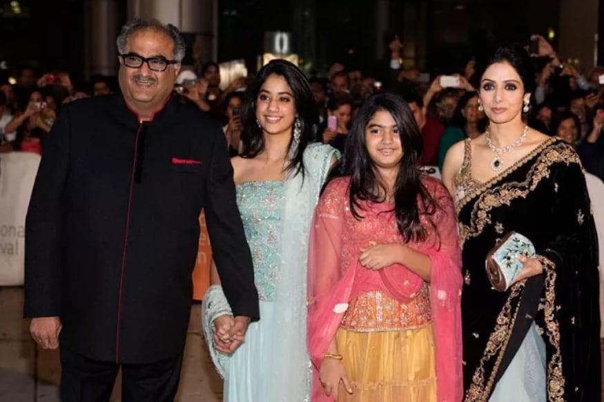 కుటుంబ సభ్యులతో శ్రీదేవి అరుదైన ఫోటో (Instagram/Photo)