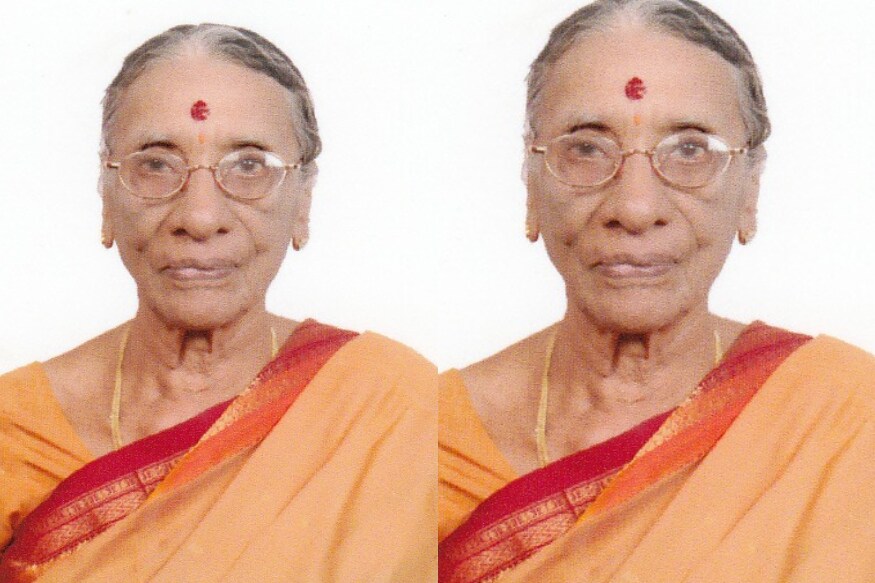 tollywood director and producer tammareddy bharadwaja mother krishnaveni passes away,tammareddy bharadwaja, tammareddy bharadwaja mother passes away, tammareddy bharadwaja mother krishnaveni passes away,tollywood director and producer tammareddy bharadwaja, tammareddy bharadwaja chiranjeevi condolence to tammareddy bharadwaja mother krishnaveni demice,chiranjeevi twitter,chiranjeevi instagram, tammareddy bharadwaja twitter, tammareddy bharadwaja instagram,tollywood,telugu cinema,తమ్మారెడ్డి భరద్వాజ,తమ్మారెడ్డి భదర్వాజకు మాతృ వియోగం,తమ్మారెడ్డి భరద్వాజ తల్లి కృష్ణవేణి మృతి,తమ్మారెడ్డి భరద్వాజకు చిరంజీవి పరామర్శ,చిరంజీవి తమ్మారెడ్డి భరద్వాజ