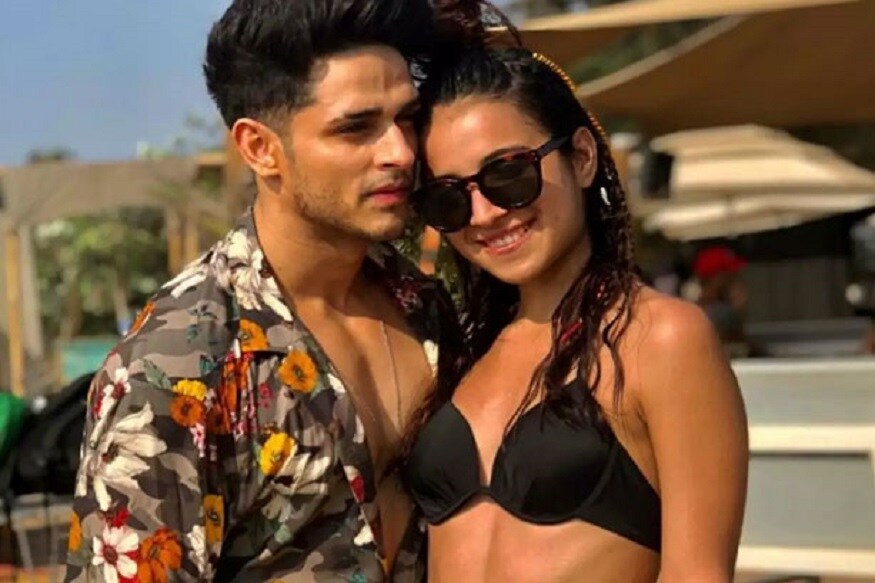 bigg boss hindi jodi priyank sharma and benafsha soonawalla fall in love
