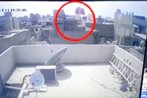 Plane Crash : పాకిస్థాన్ విమాన ప్రమాద సీసీటీవీ ఫుటేజ్ రిలీజ్... (credit - twitter)