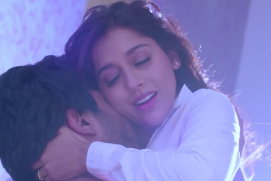గుంటూర్ టాకీస్ సినిమాలో రష్మి గౌతమ్ (rashmi gautam guntur talkies)