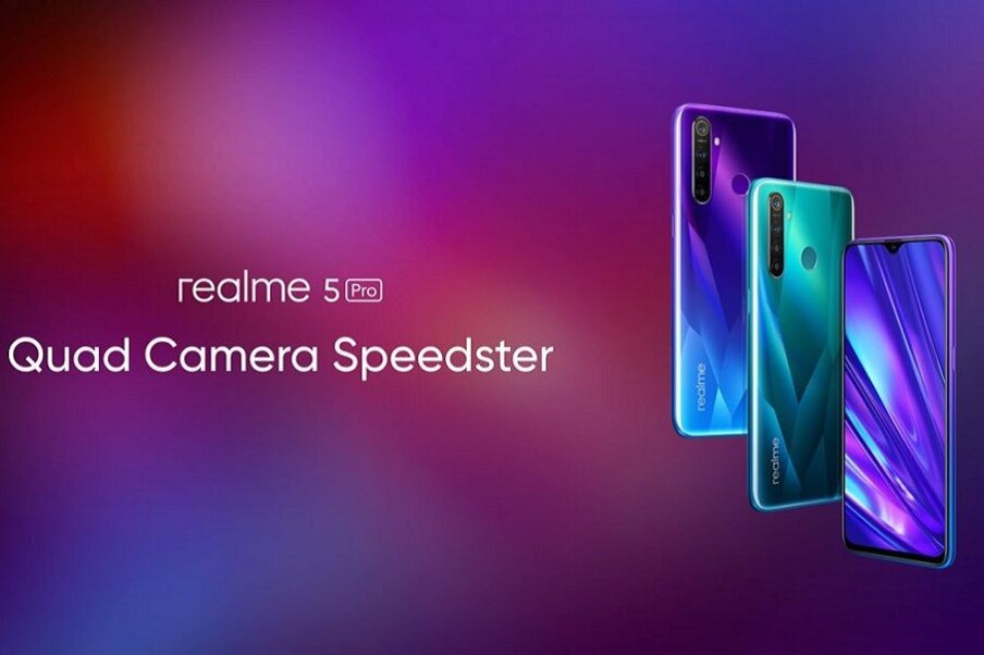  1. Realme 5 Pro: ప్రస్తుతం రియల్‌మీ 6 సిరీస్ స్మార్ట్‌ఫోన్లు మార్కెట్‌లో ఉన్నాయి. కాస్త తక్కువ బడ్జెట్‌లో కొనాలనుకునేవారికి రియల్‌మీ 5 ప్రో మంచి ఫీచర్లతో ఆకట్టుకుంటుంది. రియల్‌మీ 5 ప్రో స్మార్ట్‌ఫోన్‌లో నాలుగు కెమెరాలు ఉండటం విశేషం. 48 మెగాపిక్సెల్ కెమెరా సెన్సార్ ఉండటం ఈ స్మార్ట్‌ఫోన్ ప్రత్యేకత. (image: Realme)