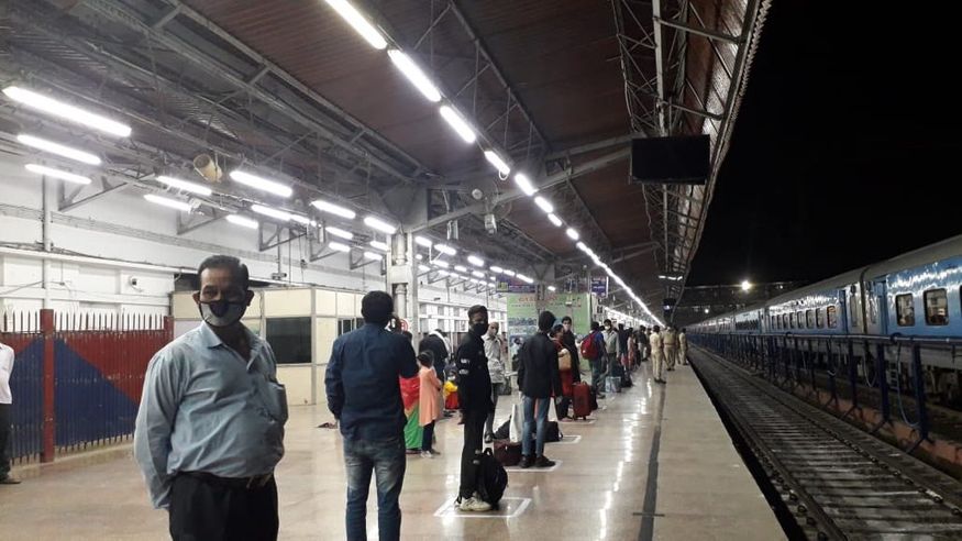  22. Train No 07620: ఔరంగాబాద్ నుంచి హెచ్ఎస్ నాందేడ్ ట్రైన్ ను జూన్ 7 నుంచి 14 వరకు రద్దు చేశారు.(ప్రతీకాత్మక చిత్రం)