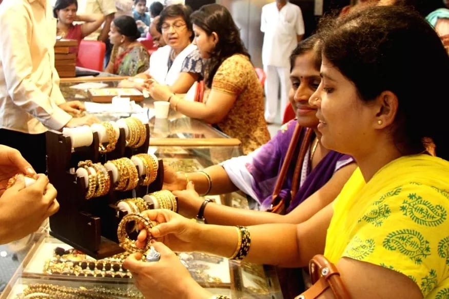 silver price today in hyderabad, gold and silver price today, silver price chart india, silver price mcx, silver rate today, 24 karat gold rate, 22 karat gold price, తులం వెండి రేటు, తులం వెండి ధర, హైదరాబాద్ వెండి ధరలు, ఈరోజు బంగారం ధర, నేటి బంగారం ధరలు