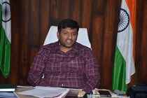 వాట్సప్ మెసేజ్‌కు స్పందించి సమస్య పరిష్కరించిన కలెక్టర్.. రైతు భావోద్వేగం