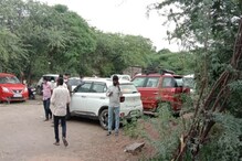 ఏపీలో మంత్రి స్వగ్రామంలో పోలీసులపై పేకాటరాయుళ్ల దాడి ఏపీలో మంత్రి స్వగ్రామంలో పోలీసులపై పేకాటరాయుళ్ల దాడి