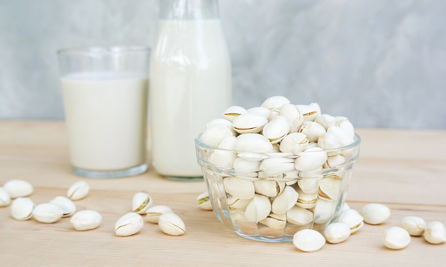 Pista Milk : పిస్తా, పాలతో 5 అద్భుత ఆరోగ్య ప్రయోజనాలు | top 5 proven health  benefits of pistachio with milk nk– News18 Telugu