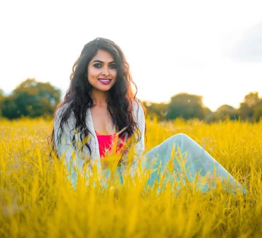 బిగ్ బాస్ 4 బ్యూటీ దివి (Divi Vadthya/Instagram)