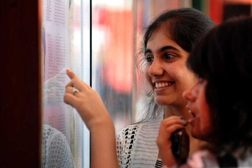 NEET 2020 Updates: నీట్ 2020 విద్యార్థులకు అలర్ట్... పరీక్ష వాయిదాపై సుప్రీం కోర్టు కీలక వ్యాఖ్యలు
(ప్రతీకాత్మక చిత్రం)