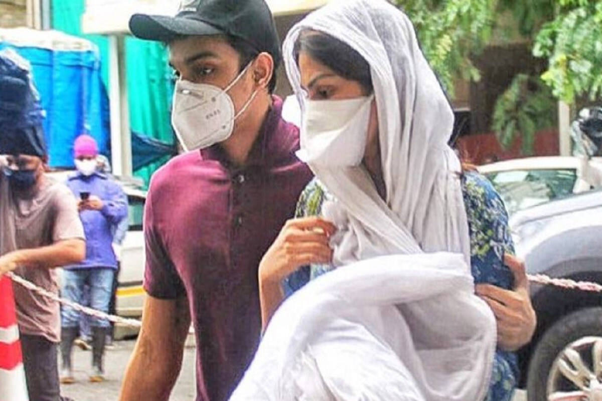 రియా చక్రవర్తి (Twitter/rhea chakraborty)
