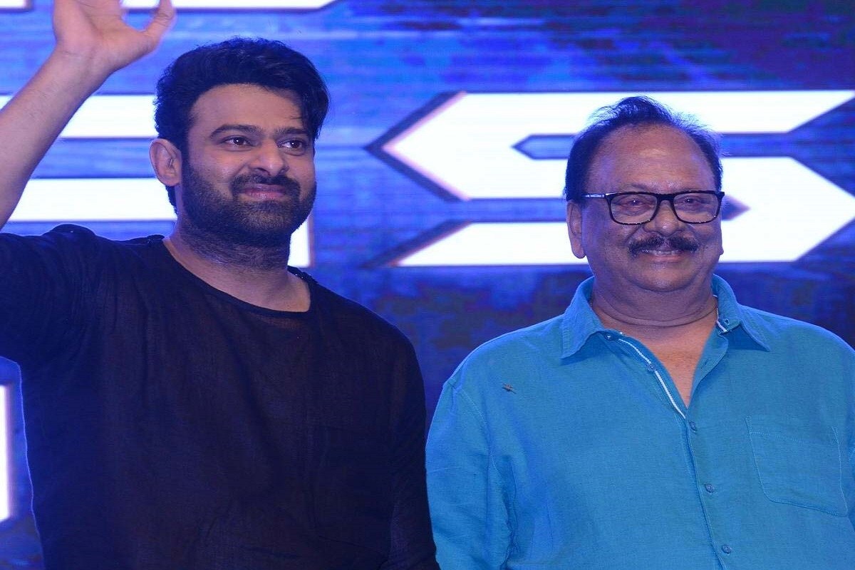 Prabhas Big Uncle Reber Star Krishnam Raju will Play importent role in Adipurush,prabhas,Prabhas krishnam raju,krishnam raju play dasharadha,krishnam raju play dasharatha prabhas twitter,prabhas adipurush movie,adipurush prabhas kiara advani,adipurush prabhas anushka sharama,adipurush anushka sharma as seetha,anushka sharma,kiara advani,prabhas adipurush kiara advani,prabhas adipurush movie keerthy suresh,prabhas keerthy suresh,adipurush movie,telugu cinema,ప్రభాస్,ప్రభాస్ కీర్తి సురేష్,ప్రభాస్ ఆదిపురుష్లో కీర్తి సురేష్,ఆదిపురుష్లో కియారా అద్వానీ,ఆదిపురుష్లో సీతగా కియారా అద్వానీ,కియారా అద్వానీ ప్రభాస్,ప్రభాస్కు జోడిగా కియారా అద్వానీ,ప్రభాస్ ఆదిపురుష్ కియారా అద్వానీ,ప్రభాస్ ఆదిపురుష్లో అనుష్క శర్మ,అనుష్క శర్మ,ఆదిపురుష్లో సీత పాత్రలో అనుష్క శర్మ,కృష్ణంరాజు,ప్రభాస్ కృష్ణంరాజు,దశరథుడి పాత్రలో కృష్ణంరాజు