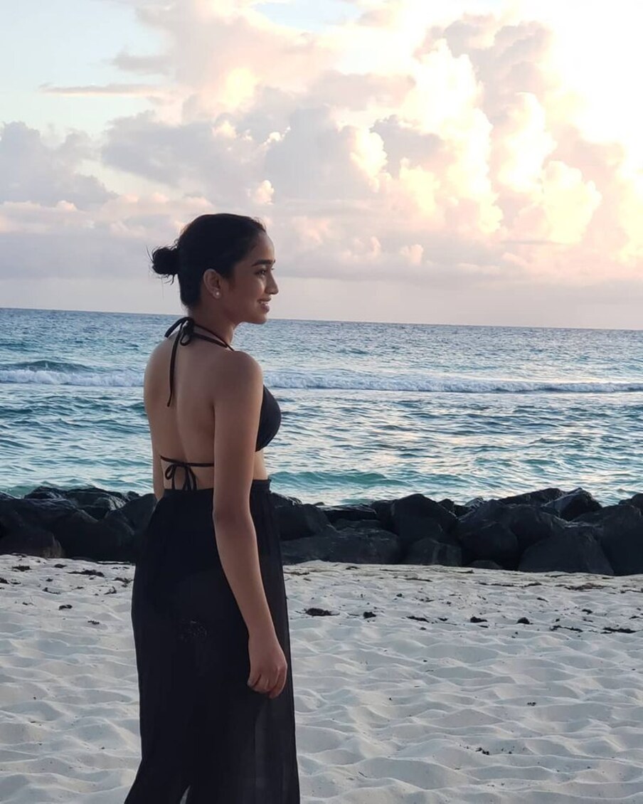  ఐపిఎల్ యాంకర్ వింద్య హాట్ ఫోటోస్ (IPL anchor Vindhya Vishaka photos/instagram)