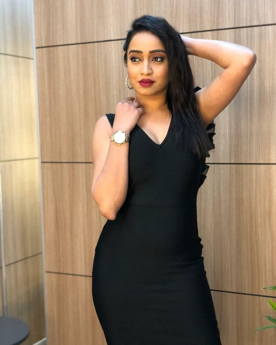  ఐపిఎల్ యాంకర్ వింద్య హాట్ ఫోటోస్ (IPL anchor Vindhya Vishaka photos/instagram)