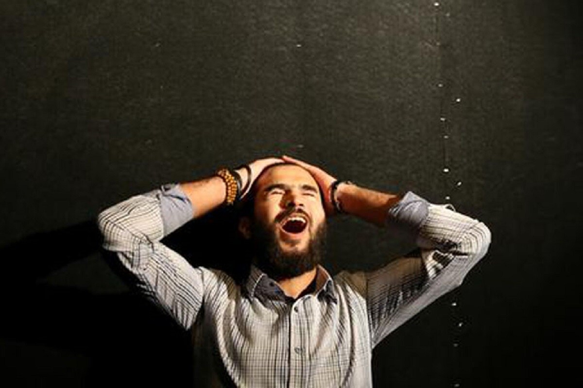  కనీసం అనకాపల్లిలోనే పీజీ చేయాలనుకున్నా కుదరలేదు. తండ్రి కూడా అనారోగ్యం పాలయ్యాడు. దీంతో అతడు తీవ్రంగా మనస్తాపానికి గురయ్యాడు. తన కల నెరవేరడం లేదని పదే పదే స్నేహితులతో చెప్పి బాధపడేవాడు. (ప్రతీకాత్మక చిత్రం)