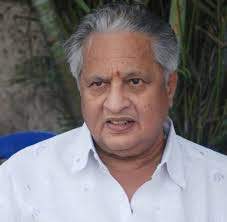  ప్రముఖ తమిళ దర్శకుడు విసు.. ‘ఆడదే ఆధారం’, సంసారం చదరంగం’ వంటి సినిమాలను డైరెక్ట్ చేసారు. (Twitter/Photo)