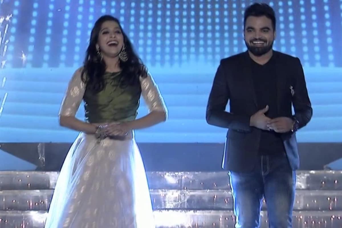 Rashmi Gautam Pradeep Machiraju అరుదైన ఘనత సాధించిన యాంకర్స్ రష్మి