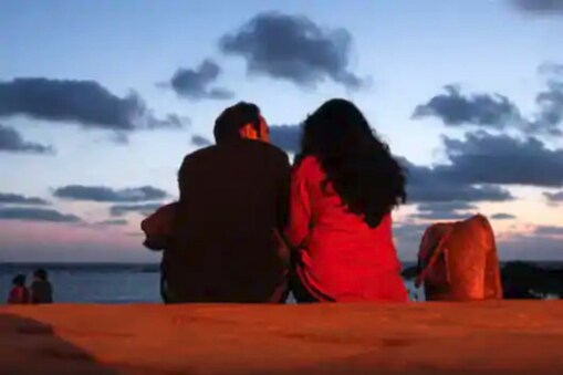 దొంగతనాలు చేయాలని నిర్ణయించుకున్నాడు వినయ్. వెంట తన గర్ల్ ఫ్రెండ్ ను కూడా తీసుకుపోయేవాడు. అక్టోబర్ 4న మారుతీనగర్ లోని ఓ ఇంటి (house)కి వెళ్లారు. ప్రైవేట్ కంపెనీ ఉద్యోగులుగా పరిచయం చేసుకున్నారు. ఇల్లు అద్దెకు కావాలని చెప్పారు. (ప్రతీకాత్మక చిత్రం)