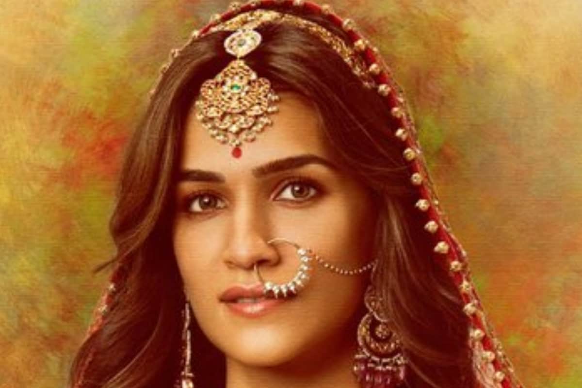 Prabhas Adipurush movie Kriti Sanon to Play seetha Maa character in adipurush here are the details,prabhas,prabhas twitter,Prabhas as lord Rama,Prabhas kriti Sanon,Kriti Sanon as Seethaprabhas adipurush movie,adipurush prabhas kiara advani,adipurush prabhas anushka sharama,adipurush anushka sharma as seetha,anushka sharma,kiara advani,prabhas adipurush kiara advani,prabhas adipurush movie keerthy suresh,prabhas keerthy suresh,adipurush movie,telugu cinema,ప్రభాస్,ప్రభాస్ కీర్తి సురేష్,ప్రభాస్ ఆదిపురుష్లో కీర్తి సురేష్,ఆదిపురుష్లో కియారా అద్వానీ,ఆదిపురుష్లో సీతగా కియారా అద్వానీ,కియారా అద్వానీ ప్రభాస్,ప్రభాస్కు జోడిగా కియారా అద్వానీ,ప్రభాస్ ఆదిపురుష్ కియారా అద్వానీ,ప్రభాస్ ఆదిపురుష్లో అనుష్క శర్మ,అనుష్క శర్మ,ఆదిపురుష్లో సీత పాత్రలో అనుష్క శర్మ,రాముడిగా ప్రభాస్,సీతగా కృతి సనన్,కృతి సనన్,ప్రభాస్ కృతి సనన్,ఆదిపురుష్ ప్రభాస్ కృతి సనన్