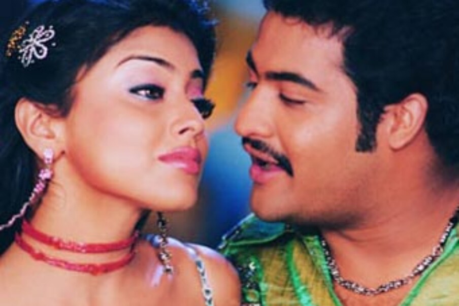  ఎన్టీఆర్‌కు జోడిగా ‘నా అల్లుడు’ సినిమాలో నటించిన శ్రియ.. తారక్ కంటే వన్ ఇయర్ పెద్ద. (Twitter/Photo)