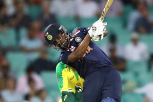 India vs Australia IND vs AUS, Hardik Pandya, Hardik Pandya new record, pandya 1000 record, pandya batting, batting hair style, sports news, cricket news, హార్దిక్ పాండ్యా, పాండ్యా రికార్డ్ , ఇండియా వర్సెస్ ఆస్ట్రేలియా, స్పోర్ట్స్ న్యూస్, క్రికెట్ న్యూస్,