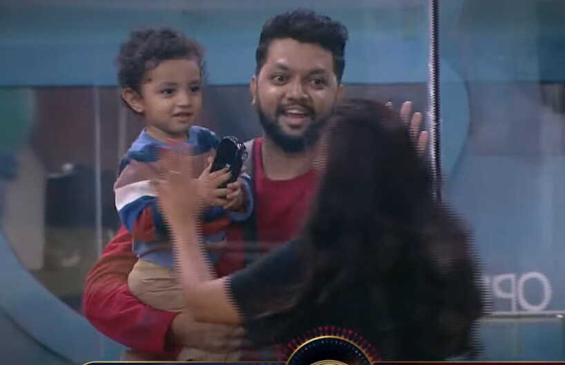 bigg boss 4 telugu,bigg boss 4 telugu lasya,bigg boss 4 telugu lasya husband manjunath,bigg boss 4 telugu lasya aunty,bigg boss 4 telugu lasya husband,bigg boss 4 telugu lasya son junnu,telugu cinema,lasya manjunath warning,లాస్య భర్త మంజునాథ్ వార్నింగ్,బిగ్ బాస్ ఇంటి సభ్యులకు మంజునాథ్ లాస్య వార్నింగ్,లాస్య ఆంటీ మంజునాథ్ వార్నింగ్