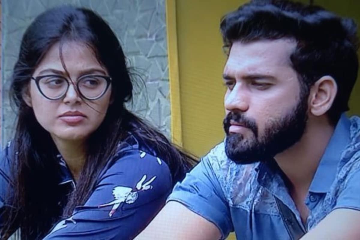 bigg boss 4 telugu,bigg boss 4 telugu monal gajjar,bigg boss 4 telugu monal gajjar saved,bigg boss 4 telugu monal gajjar mission gujarat,bigg boss 4 telugu monal gajjar saved 12th week,bigg boss 4 telugu monal gajjar gujarat votes,telugu cinema,bigg boss 4 telugu monal gajjar akhil saved,మోనాల్ గజ్జర్ సేవ్,బిగ్ బాస్ 4 తెలుగు మోనాల్ కోసం గుజరాత్ నుంచి ఓట్లు